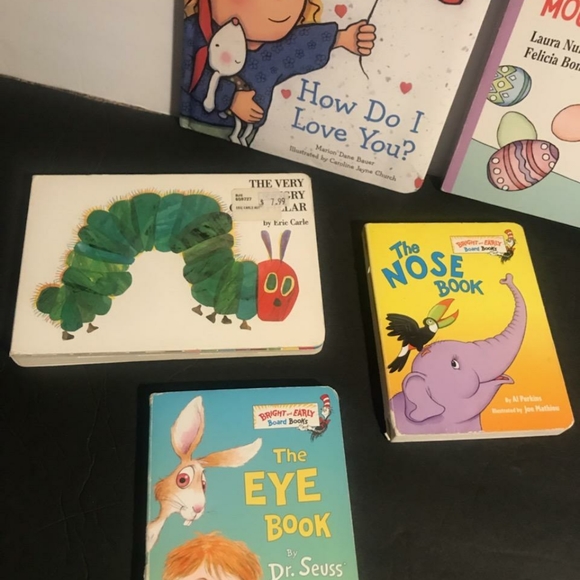 Children's pegboard book lot - Picture 2 of 3